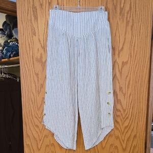 Flowy Striped Cropped Pants